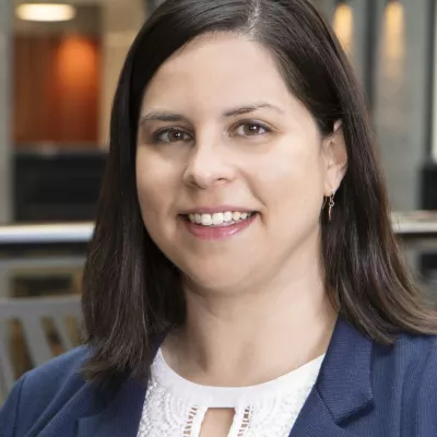 Headhsot of Jennifer Lyons