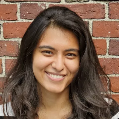 Headhsot of Mahnum Shahzad