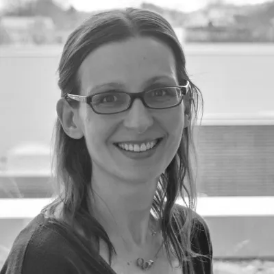 Headhsot of Olesya Baker